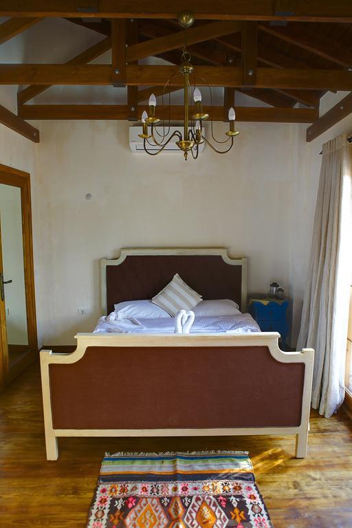 Ibri Hotel Selçuk Esterno foto